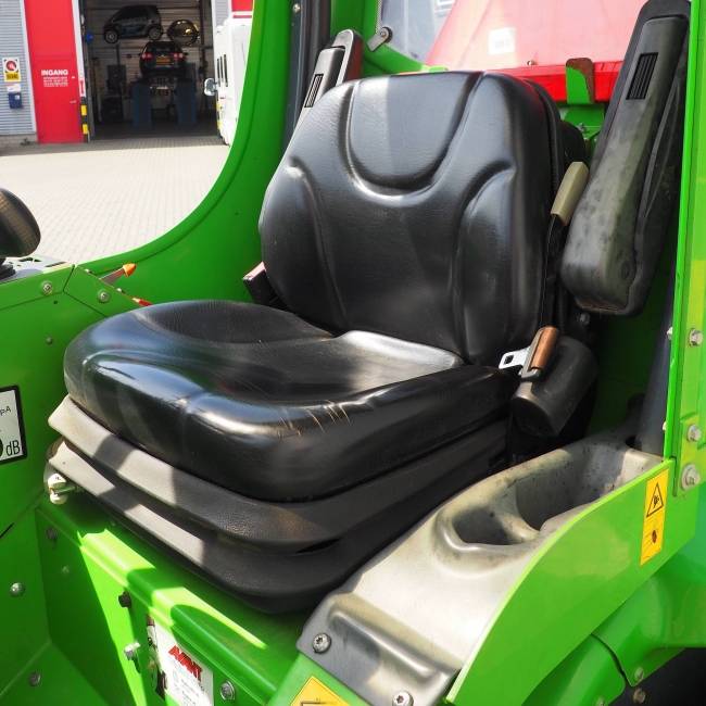 Avant 860i Farmer